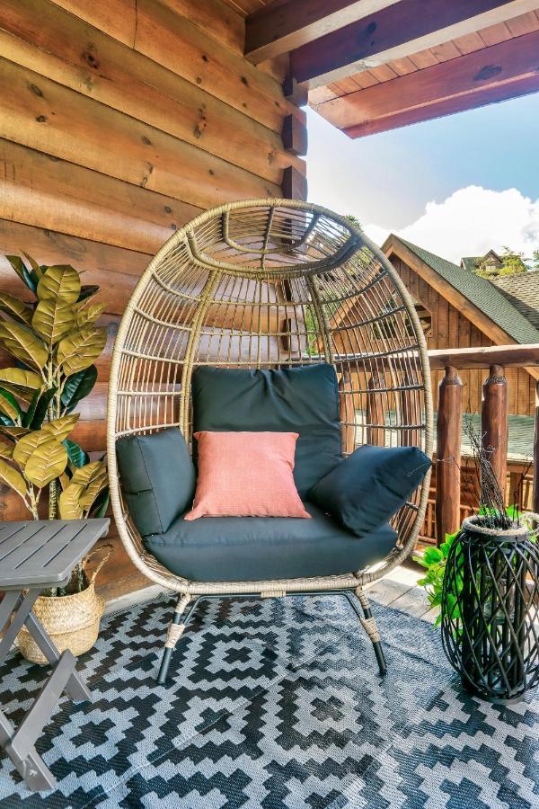 Summer Sale! Pool, Sauna, View, Hottub, Game Sevierville Exteriör bild