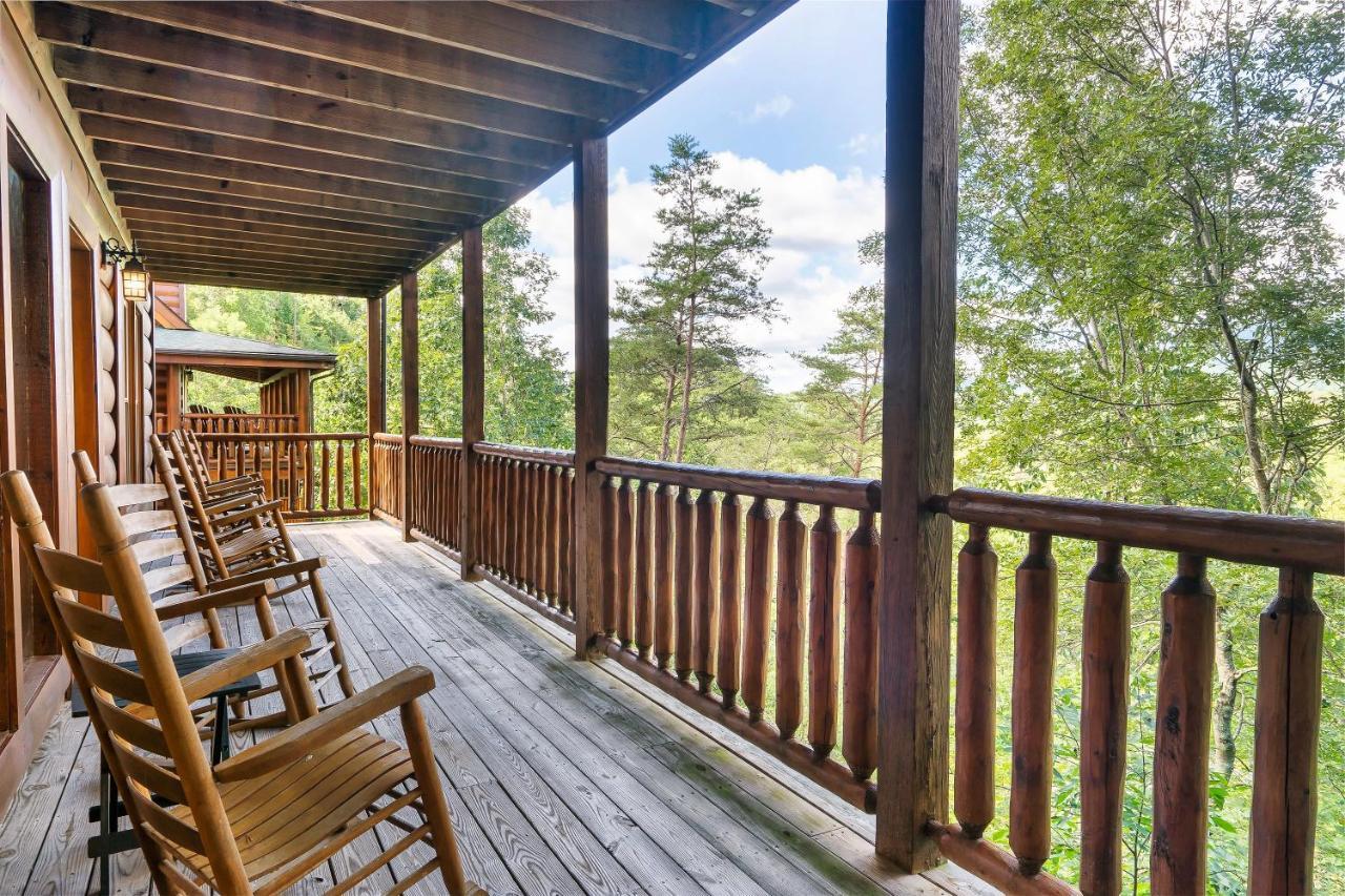 Summer Sale! Pool, Sauna, View, Hottub, Game Sevierville Exteriör bild