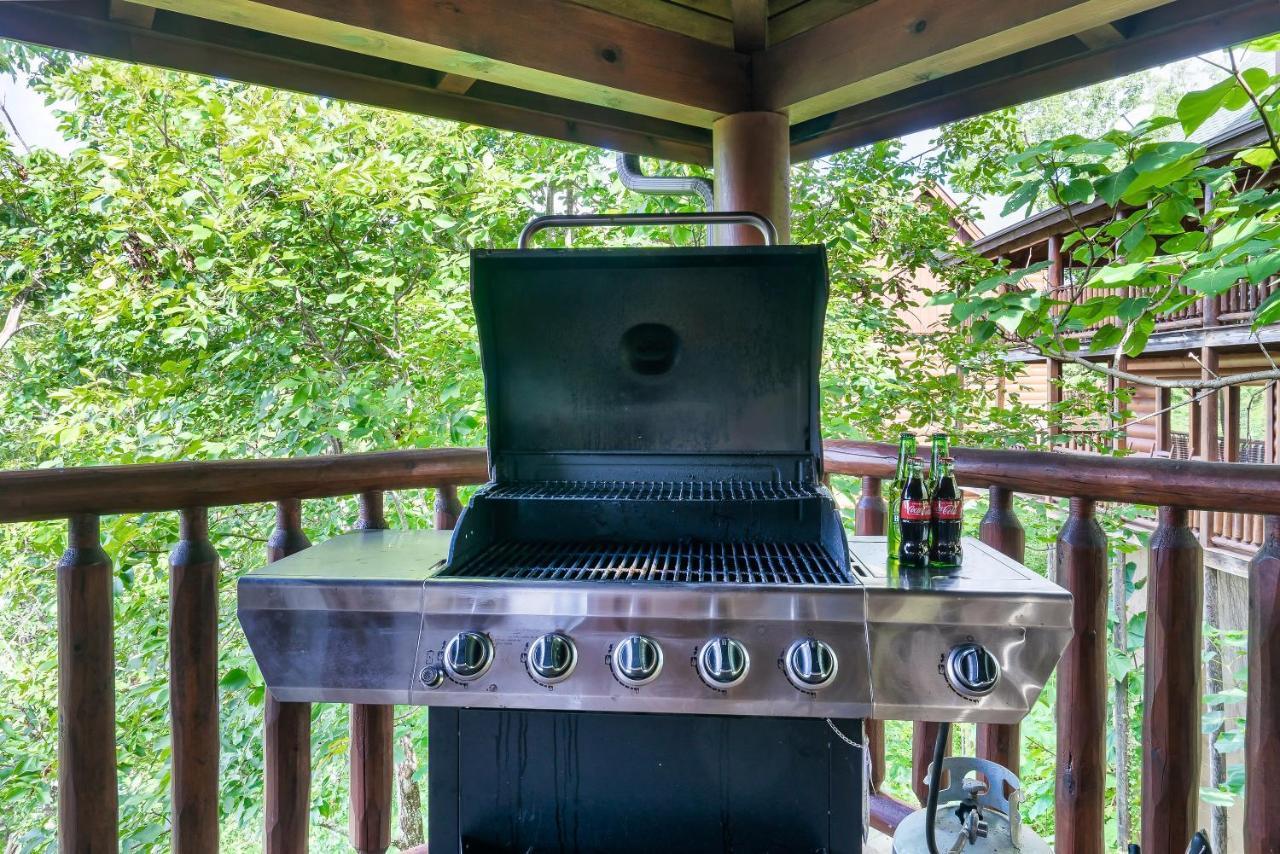 Summer Sale! Pool, Sauna, View, Hottub, Game Sevierville Exteriör bild