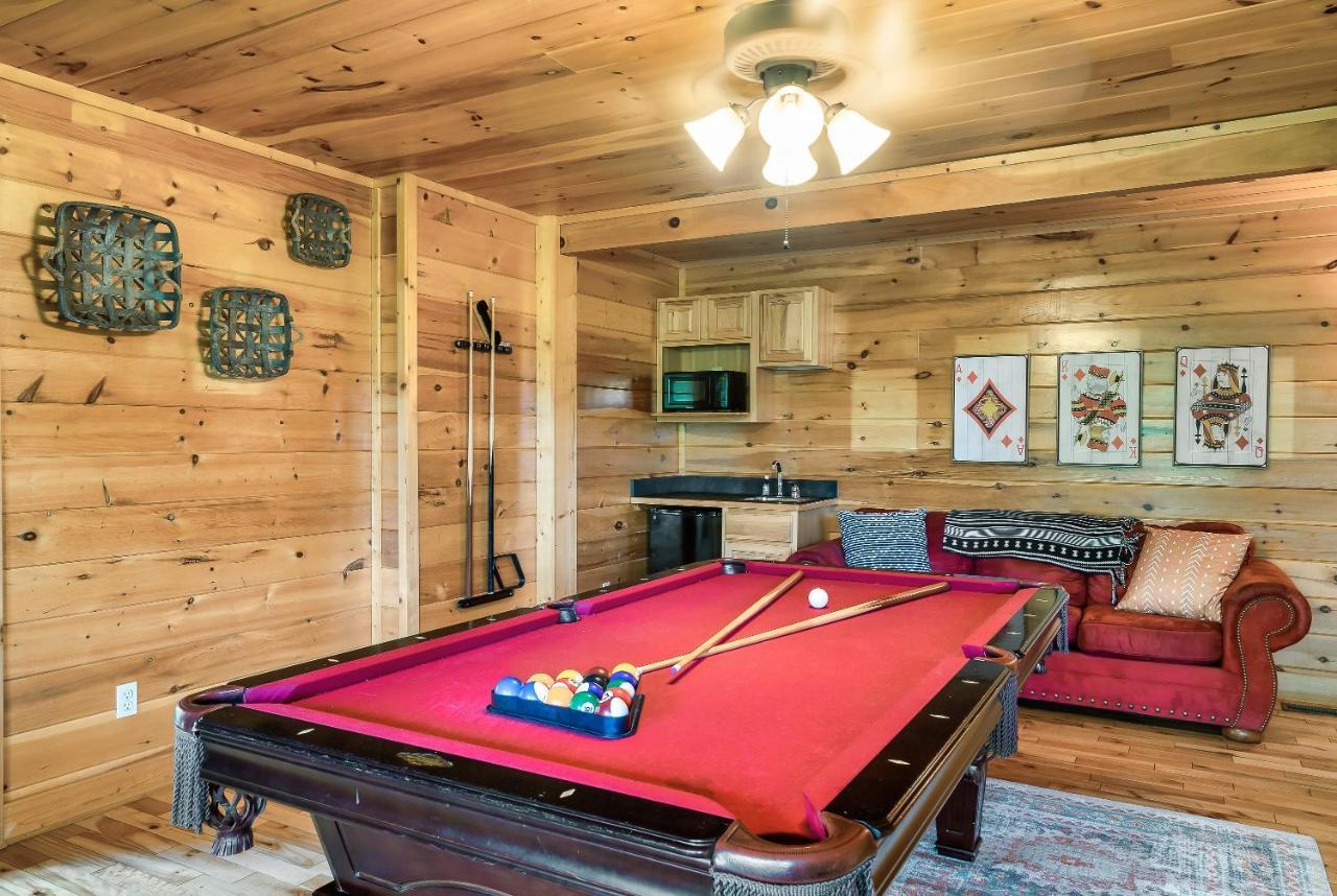 Summer Sale! Pool, Sauna, View, Hottub, Game Sevierville Exteriör bild