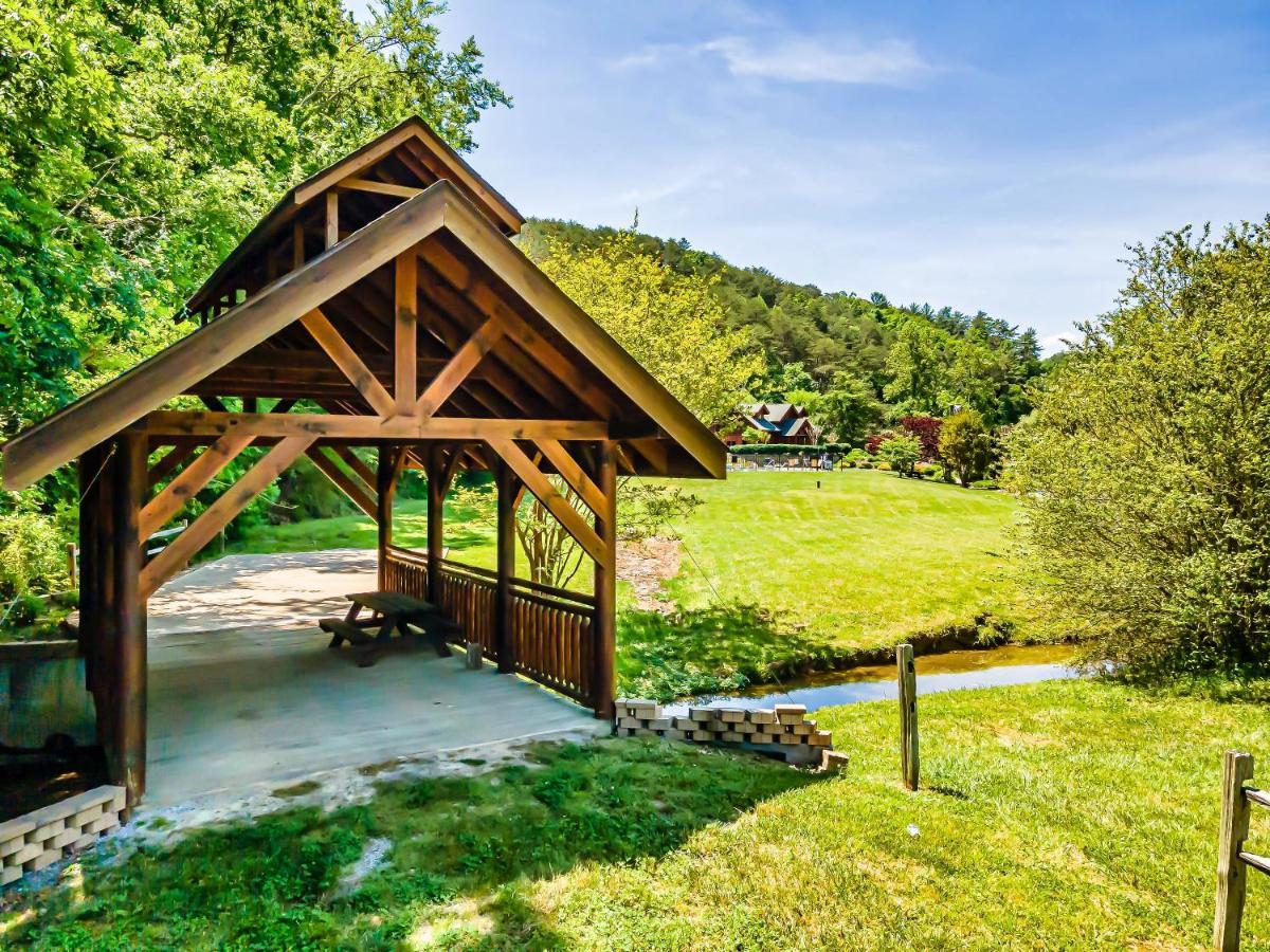 Summer Sale! Pool, Sauna, View, Hottub, Game Sevierville Exteriör bild